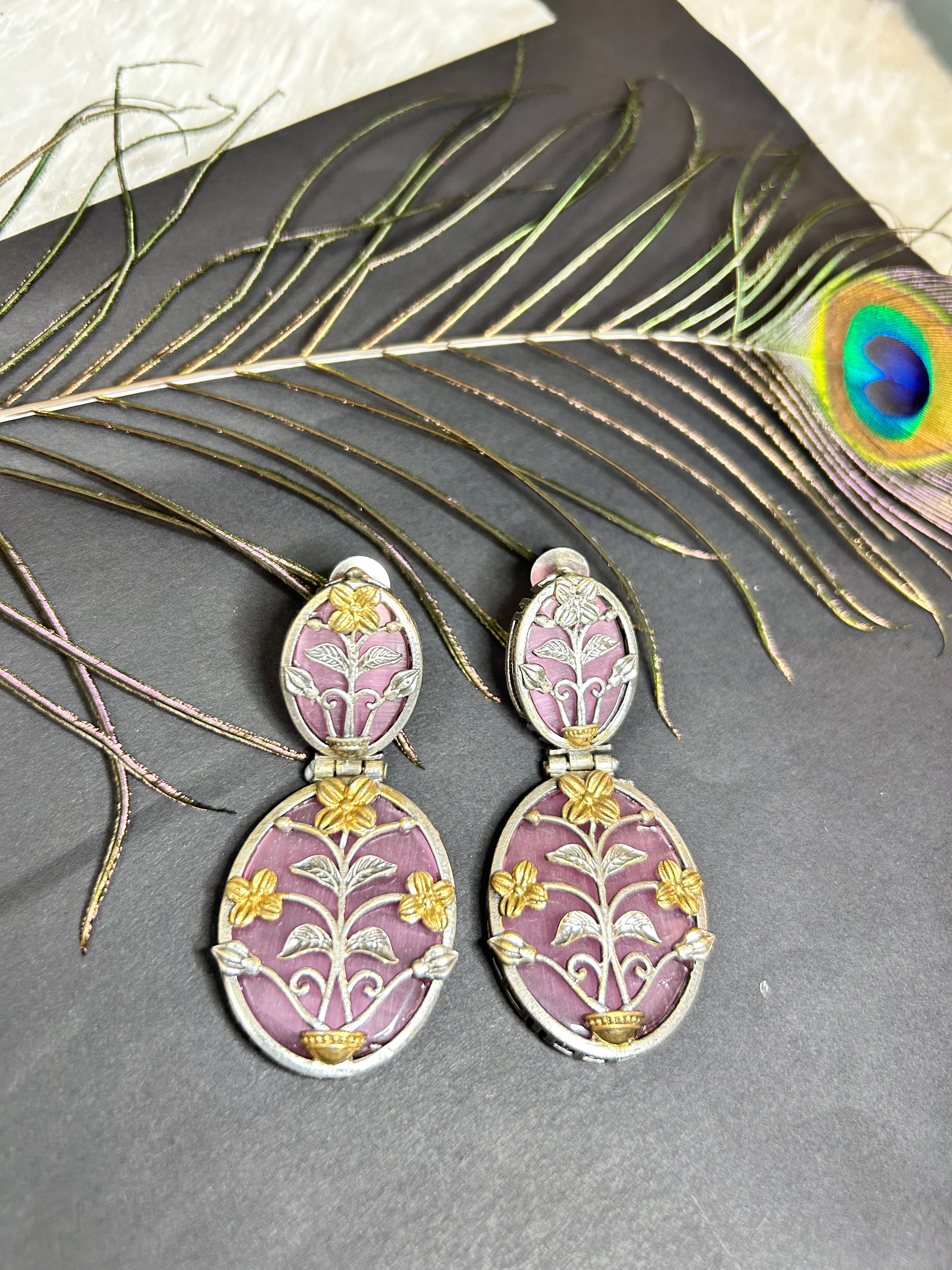 Guldasta dual tone Monalisa earring