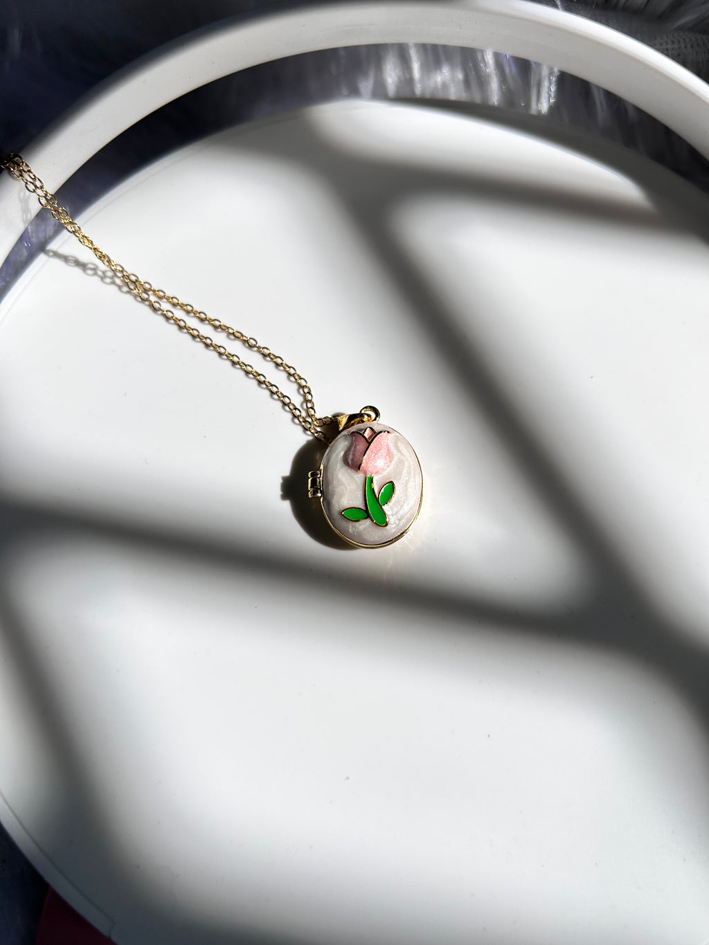 AN2 - Tasveer Photo Frame Ant tarnish pendant necklace set