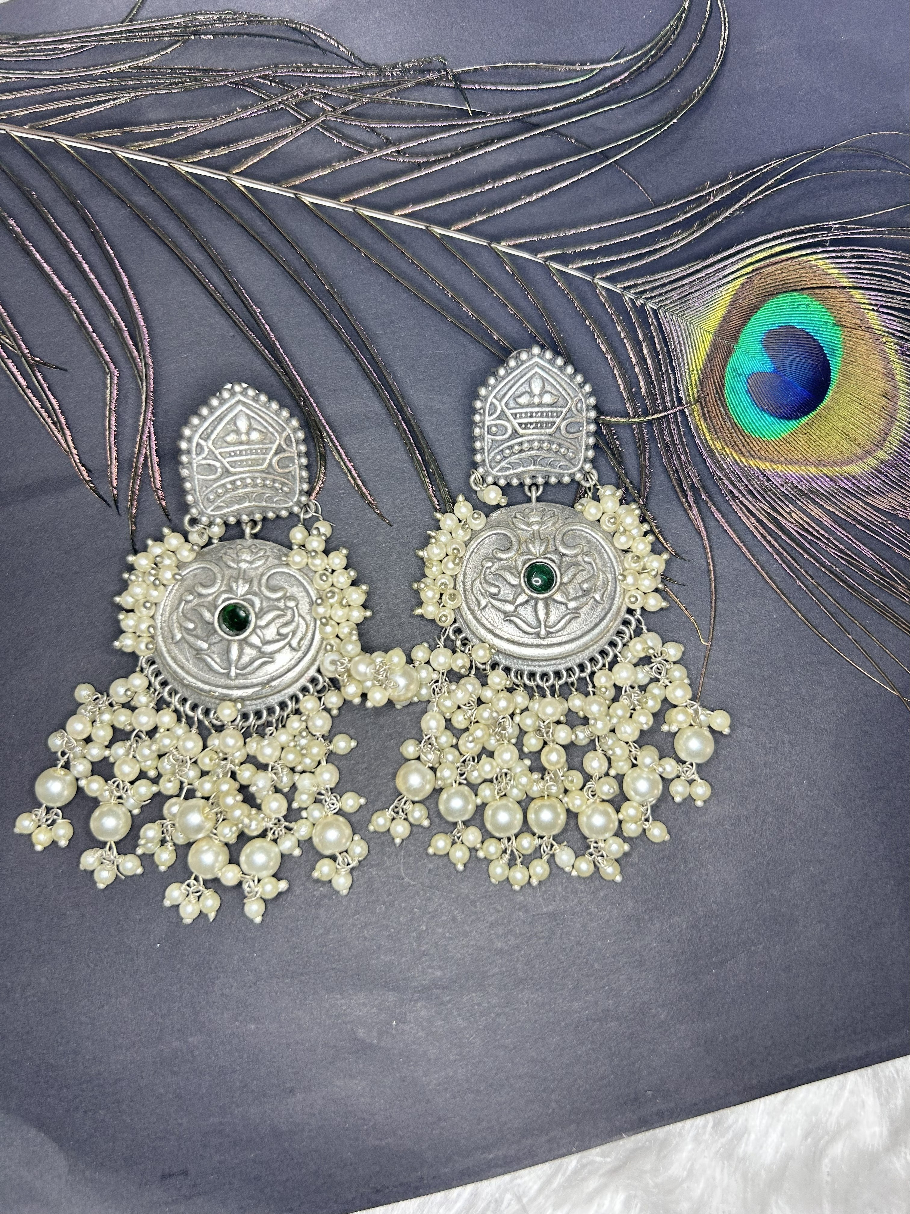 E77B - Chhaya Danglers