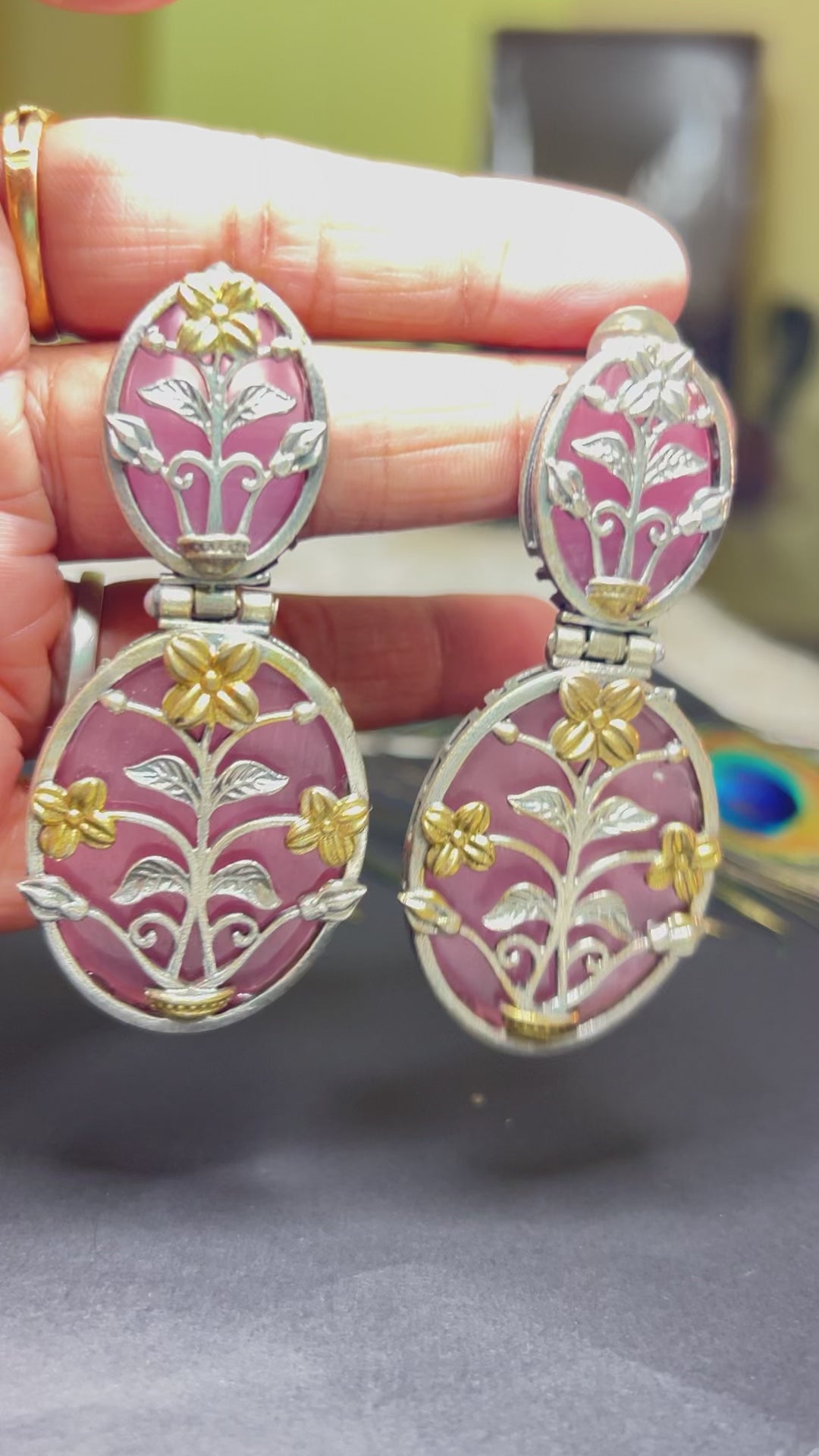 Guldasta dual tone Monalisa earring