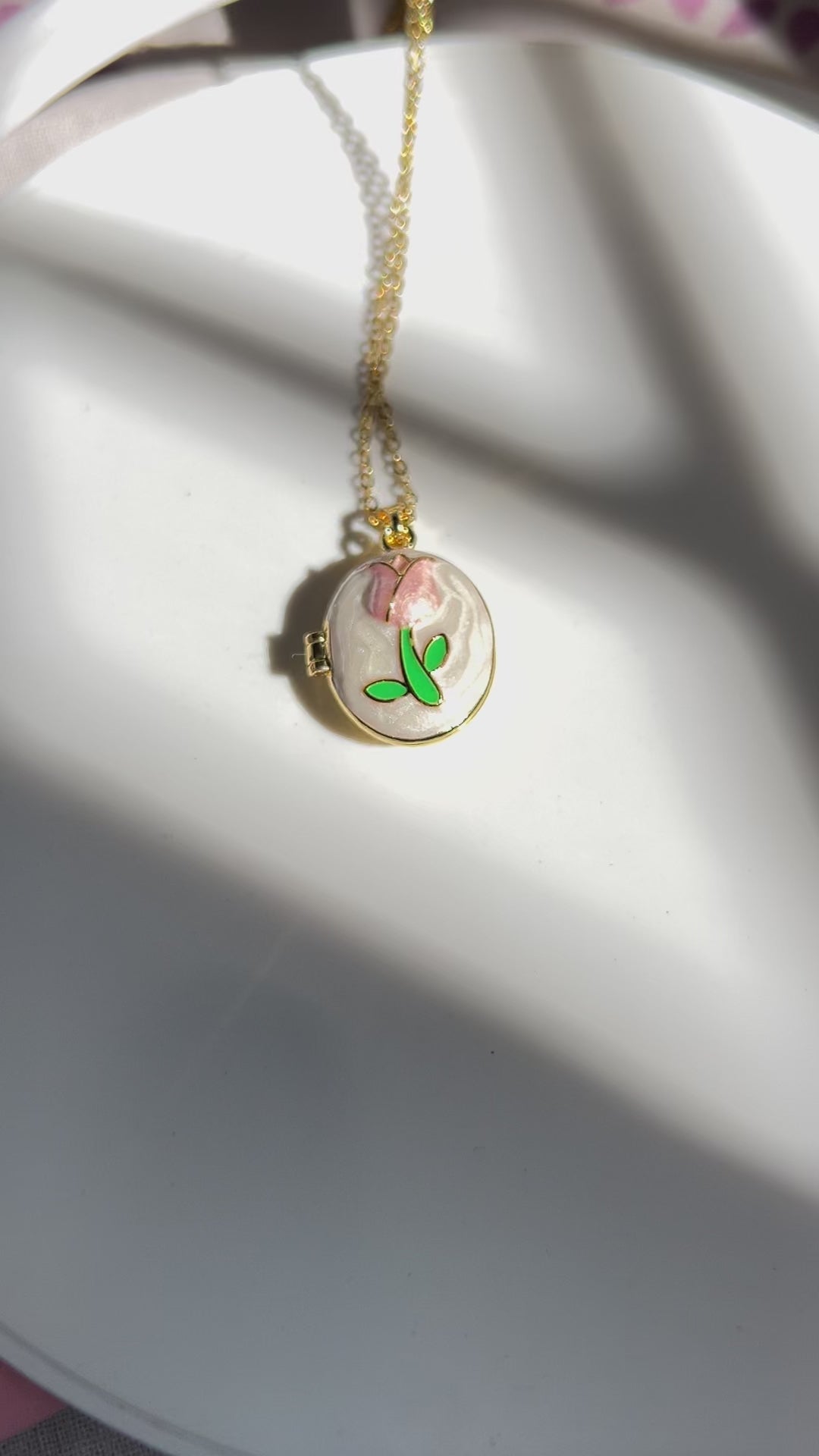 AN2 - Tasveer Photo Frame Ant tarnish pendant necklace set